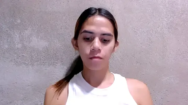 Playful_Adriana – webcam model profile photo Image 1