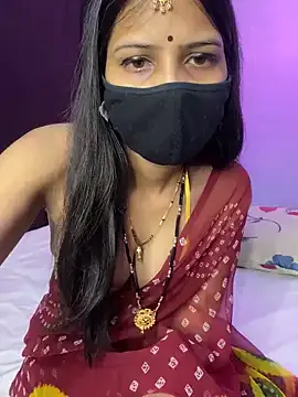 roouse – webcam model profile photo Image 6