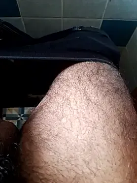 Yui-Ch – webcam model profile photo Image 7