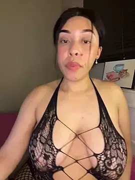 Nicole – webcam model profile photo Image 10
