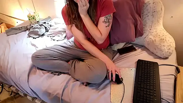 HaleyLyon – webcam model profile photo Image 19