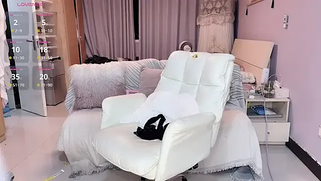 FroggyAnna – webcam model profile photo Image 7