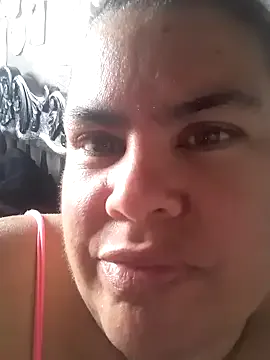 roouse – webcam model profile photo Image 6