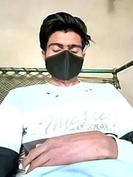 hina_porn – webcam model profile photo Image 12