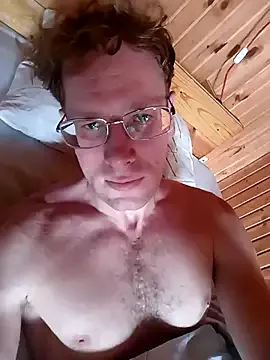 roouse – webcam model profile photo Image 14