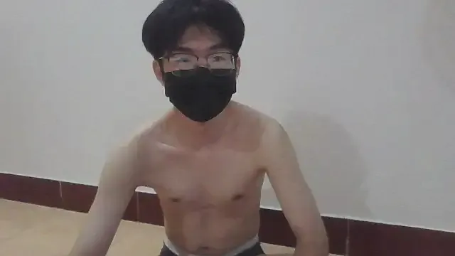 maataaan – webcam model profile photo Image 14