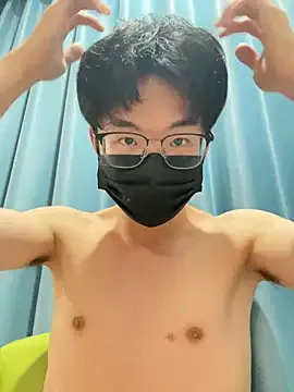 roouse – webcam model profile photo Image 3