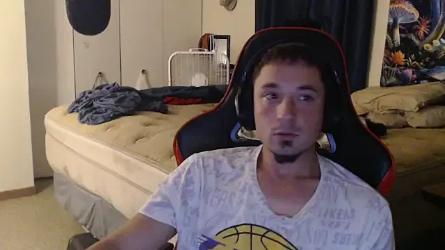  – webcam model profile photo Image 8