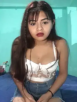 hana-08787- – webcam model profile photo Image 2