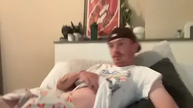 roouse – webcam model profile photo Image 5