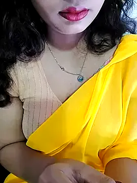 AliceRusso – webcam model profile photo Image 7