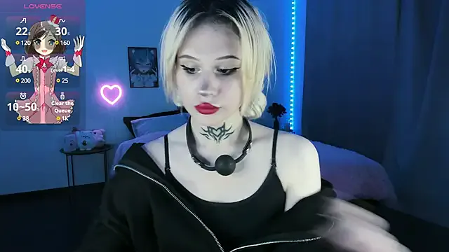 Playful_Adriana – webcam model profile photo Image 2