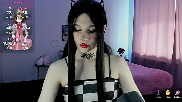 Playful_Adriana – webcam model profile photo Image 4