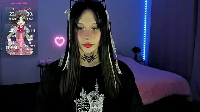 Playful_Adriana – webcam model profile photo Image 9