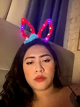 Humsafar-HDX-13 – webcam model profile photo Image 3