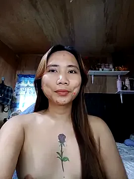 – webcam model profile photo Image 5
