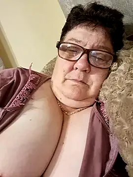 maataaan – webcam model profile photo Image 7