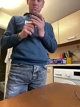 Yo155 – webcam model profile photo Image 4