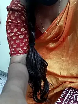 EmiliGarden – webcam model profile photo Image 16
