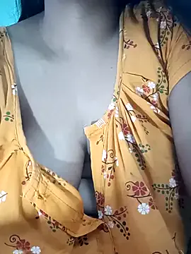 roouse – webcam model profile photo Image 19