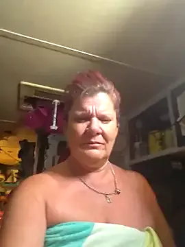 Yui-Ch – webcam model profile photo Image 7