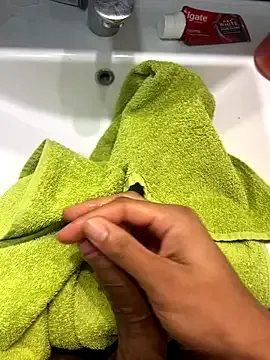 oypo – webcam model profile photo Image 19