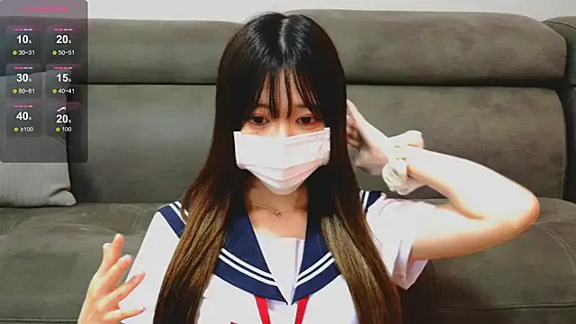 roouse – webcam model profile photo Image 3