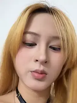 RollDolls – webcam model profile photo Image 3