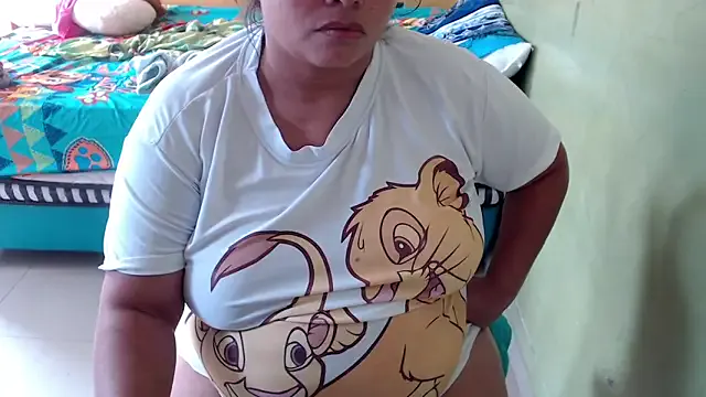 maataaan – webcam model profile photo Image 15