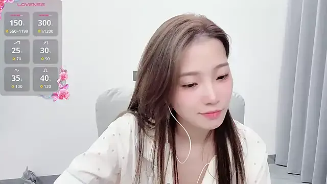 ClaireBree – webcam model profile photo Image 13