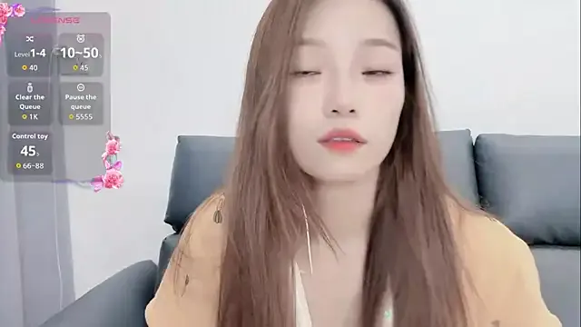 ClaireBree – webcam model profile photo Image 8