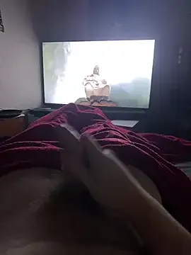 roouse – webcam model profile photo Image 6