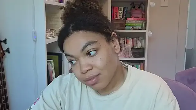 Humsafar-HDX-13 – webcam model profile photo Image 18