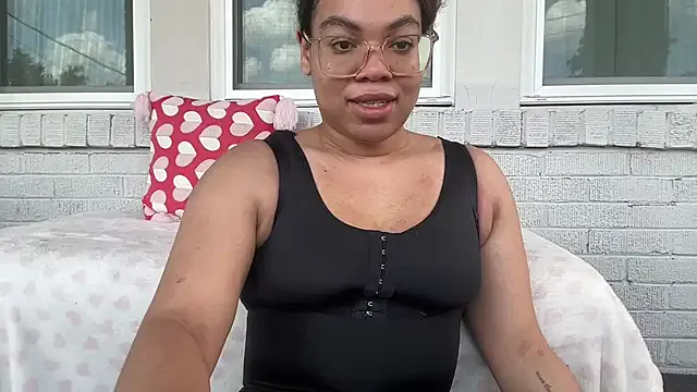 Humsafar-HDX-13 – webcam model profile photo Image 4