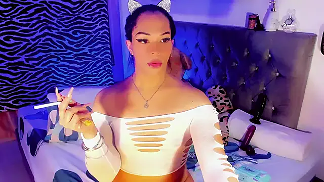 LOVE_MIREI_LOVE – webcam model profile photo Image 3