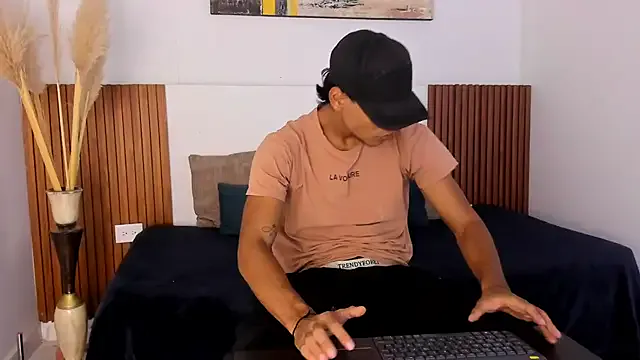 jungcock3210 – webcam model profile photo Image 17