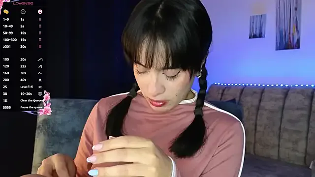 VioletFisher – webcam model profile photo Image 19