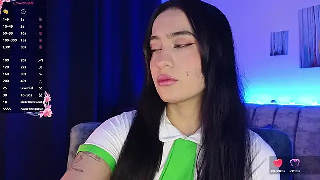 VioletFisher – webcam model profile photo Image 2