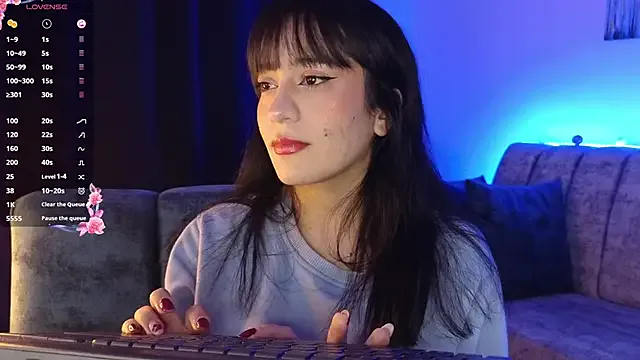 VioletFisher – webcam model profile photo Image 8