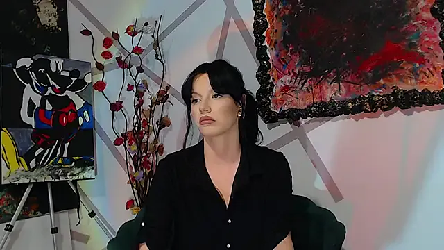 roouse – webcam model profile photo Image 18