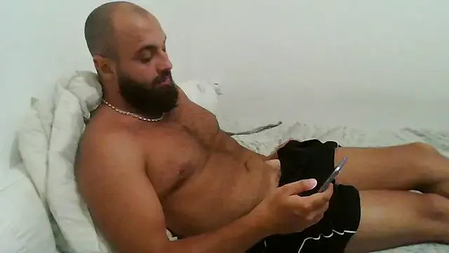 roouse – webcam model profile photo Image 11