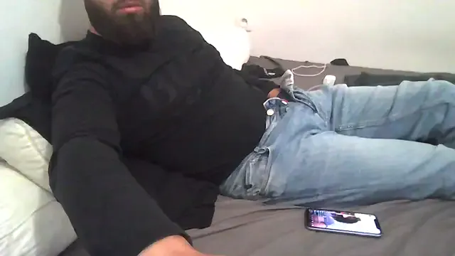 roouse – webcam model profile photo Image 6