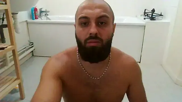 roouse – webcam model profile photo Image 9