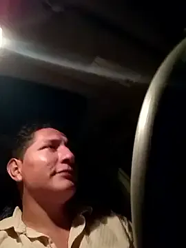 Megu_Melon – webcam model profile photo Image 5