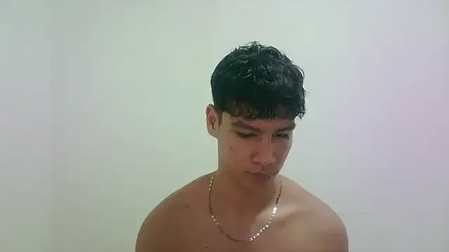 fit_vic – webcam model profile photo Image 15