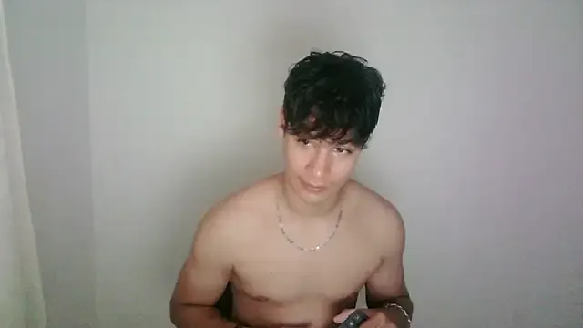 fit_vic – webcam model profile photo Image 2