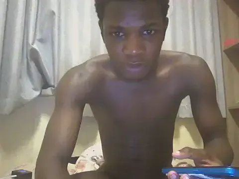 Yui-Ch – webcam model profile photo Image 5