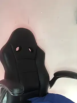 zoe_mount Profile Image