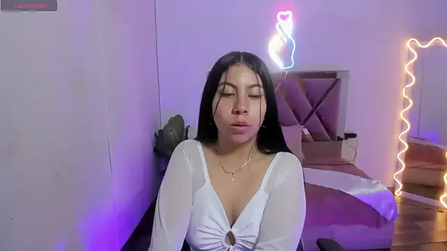 AmeliaBrilliants – webcam model profile photo Image 2