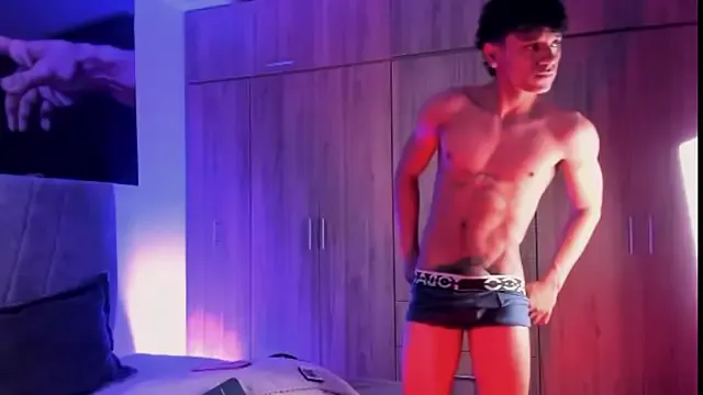 maataaan – webcam model profile photo Image 18